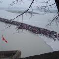 la foule qui se tasse