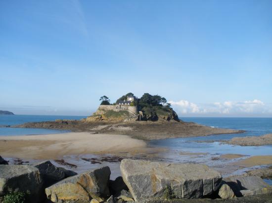 entre la pointe du Grouin et St Malo