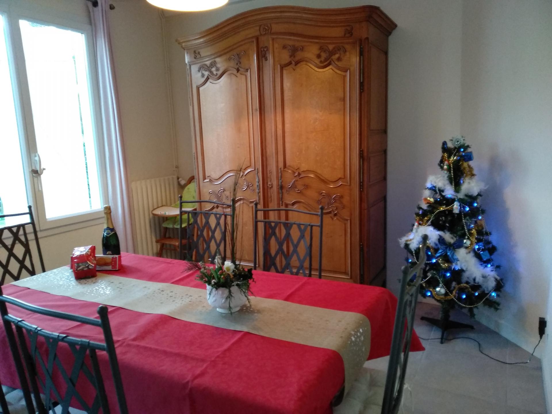 La table de fête n'attend plus que le réveillon!